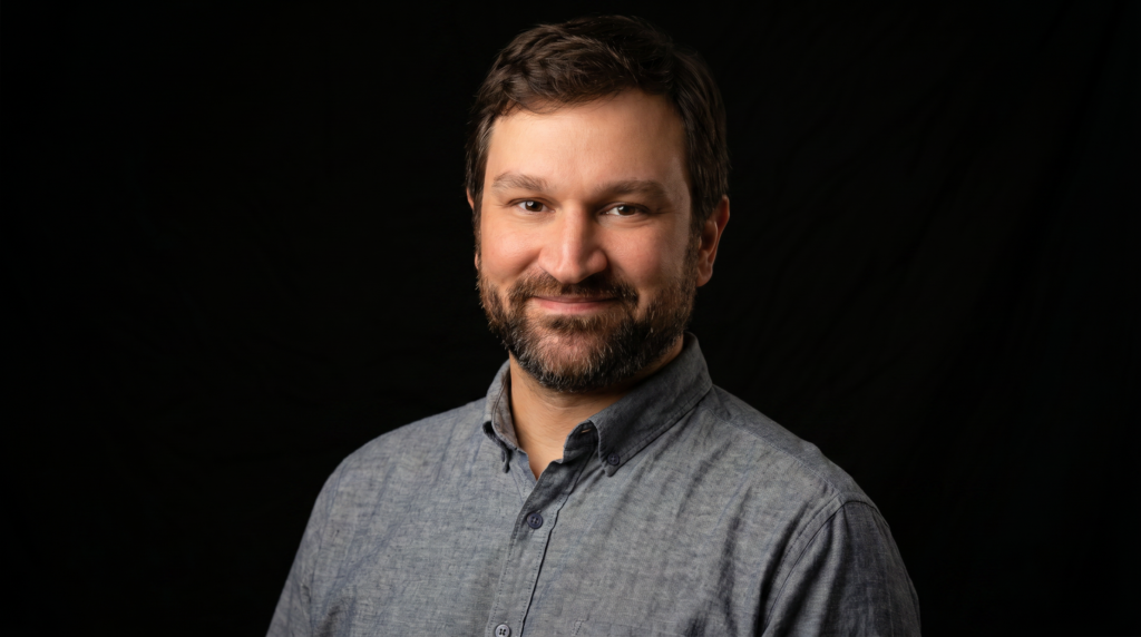 headshot of head of engineering at tagboard Craig Wills